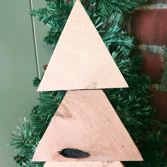 Hand Crafted Repurposed Wood Rustic Wooden Christmas Tree, Farmhouse Decor 16" - Picture 2 of 8